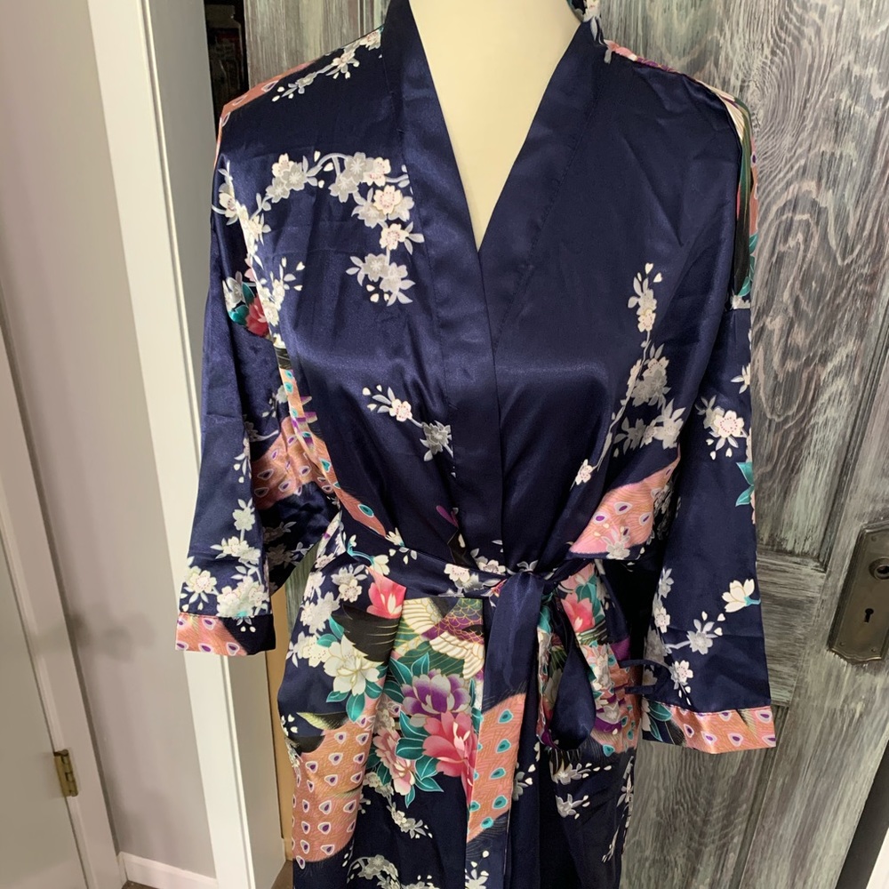 Navy blue floral kimono robe